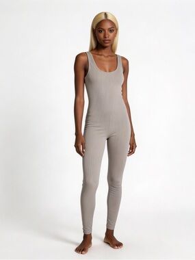 FOREVER 21 | Beige Ribbed Scoop-Neck Jumpsuit Sz M/L